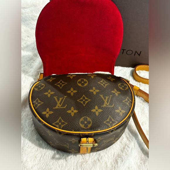 Louis Vuitton Monogram Sac Tambourin Crossbody - Picture 6 of 15